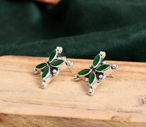 925 Sterling Silver Green Onyx Star Shape Stud Earrings - Image 2